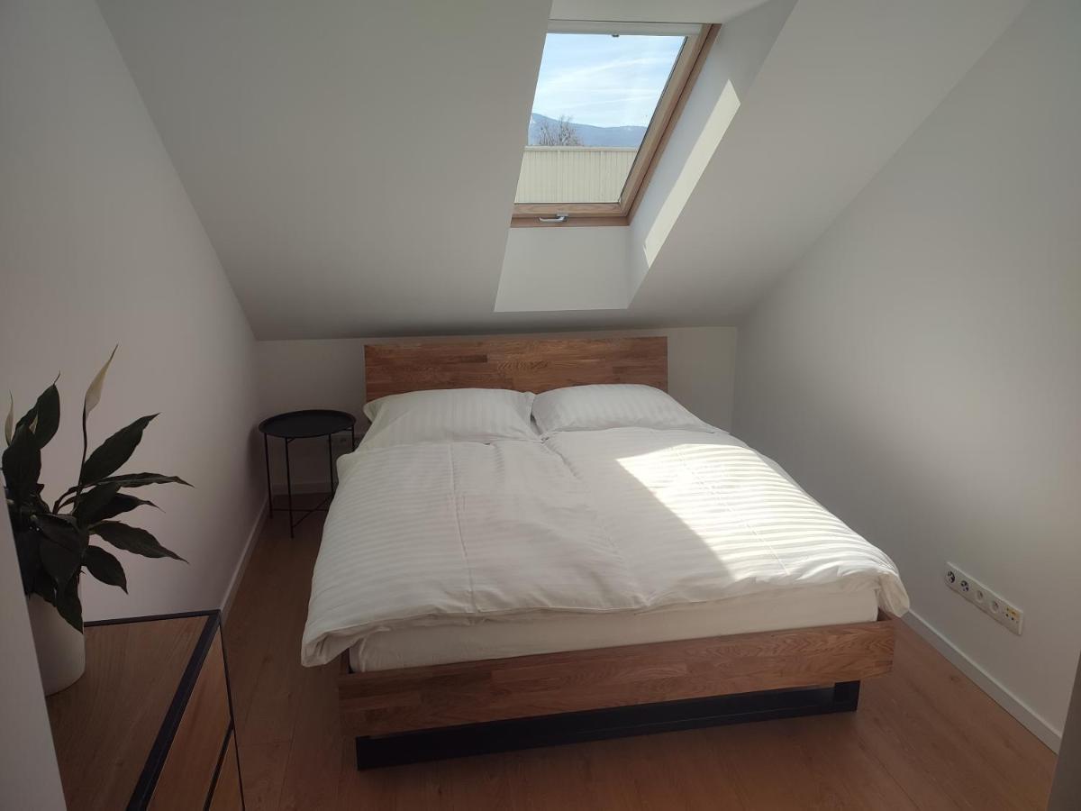 Apartament"Nad Niwka 6" Z Zamykanym Bezplatnym Parkingiem Bielsko-Biała Dış mekan fotoğraf